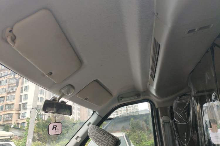 Used CHANGAN KAICHENG Ruixing M60 2023 1.6L CNG Comfort-Grade 6-Seater Passenger Vehicle Headliner