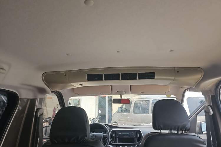 Used CHANGAN KAICHENG Ruixing M60 2023 1.5L GDI Comfort-Class Passenger Vehicle 6/7 Seats Headliner