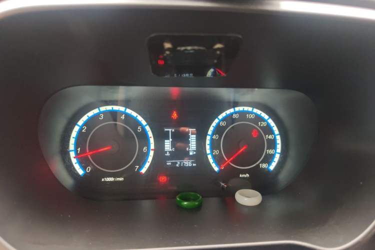 Used CHANGAN KAICHENG Ruixing M60 2023 1.5L GDI Comfort-Class Passenger Vehicle 6/7 Seats Instrument Cluster