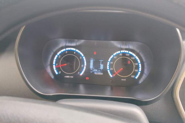 Used CHANGAN KAICHENG Ruixing M60 2023 1.6L CNG Comfort-Grade 6-Seater Passenger Vehicle Instrument Cluster