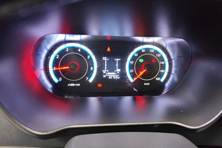 Used CHANGAN KAICHENG Ruixing M60 2023 1.6L CNG Comfort-Grade 6-Seater Passenger Vehicle Instrument Cluster