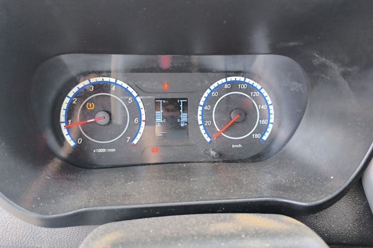 Used CHANGAN KAICHENG Ruixing M60 2023 1.5L GDI Comfort-Class Passenger Vehicle 6/7 Seats Instrument Cluster