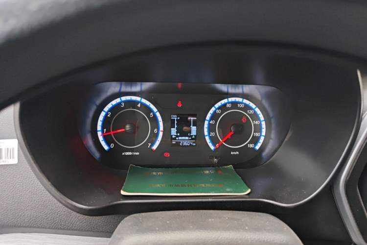 Used CHANGAN KAICHENG Ruixing M60 2023 1.6L CNG Comfort-Grade 6-Seater Passenger Vehicle Instrument Cluster
