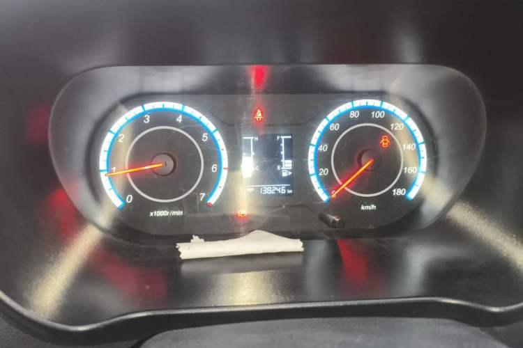 Used CHANGAN KAICHENG Ruixing M60 2023 1.5L GDI Comfort-Class Passenger Vehicle 6/7 Seats Instrument Cluster