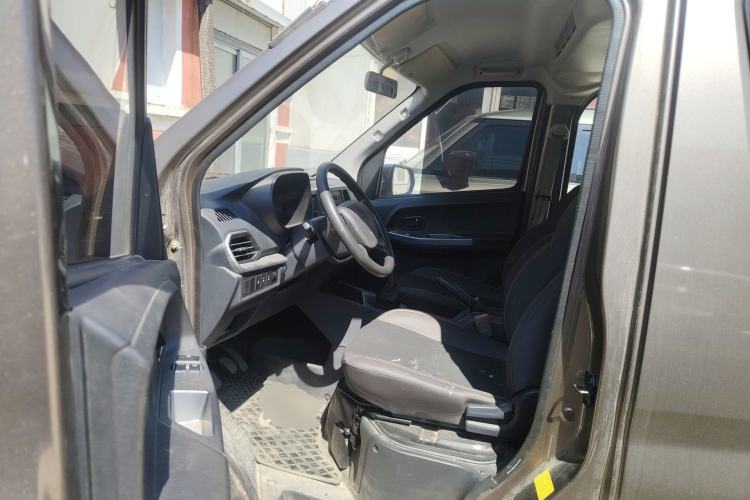 Used CHANGAN KAICHENG Ruixing M60 2023 1.5L GDI Comfort-Class Passenger Vehicle 6/7 Seats Left Front Seat