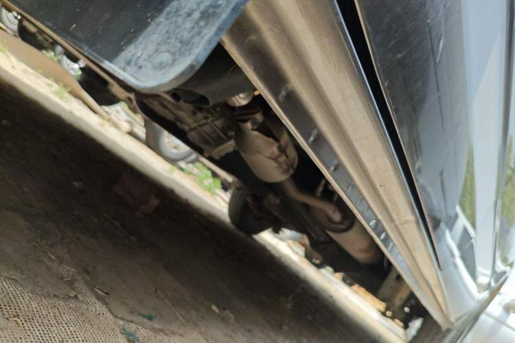 Used CHANGAN KAICHENG Ruixing M60 2023 1.6L CNG Comfort-Grade 6-Seater Passenger Vehicle Left Side Sill