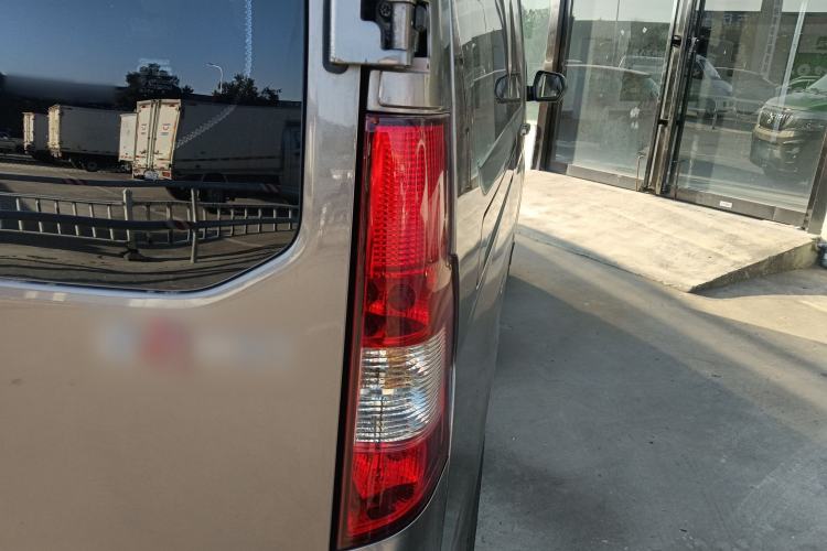 Used CHANGAN KAICHENG Ruixing M60 2023 1.5L GDI Comfort-Class Passenger Vehicle 6/7 Seats Right Rear Taillight