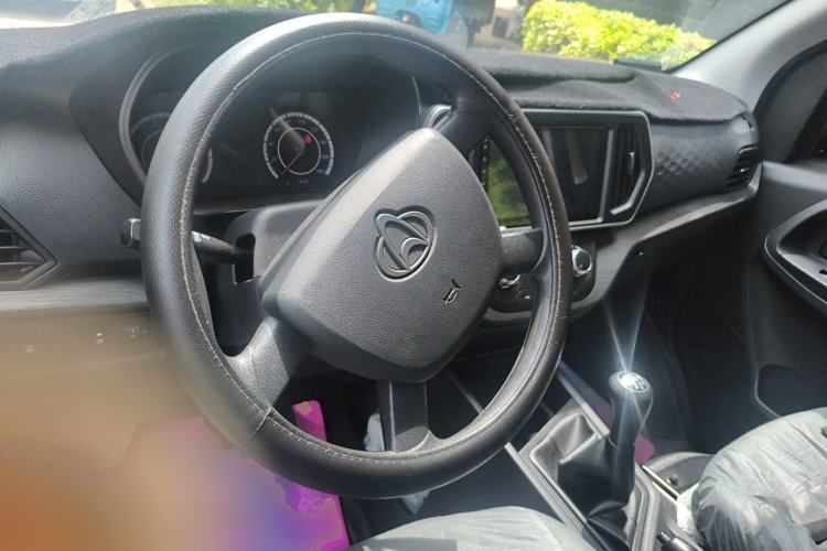 Used CHANGAN KAICHENG Ruixing M60 2023 1.5L GDI Comfort-Class Passenger Vehicle 6/7 Seats Steering Wheel
