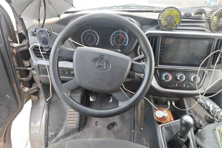 Used CHANGAN KAICHENG Ruixing M60 2023 1.5L GDI Comfort-Class Passenger Vehicle 6/7 Seats Steering Wheel