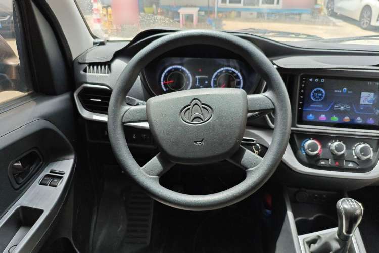 Used CHANGAN KAICHENG Ruixing M60 2023 1.6L CNG Comfort-Grade 6-Seater Passenger Vehicle Steering Wheel