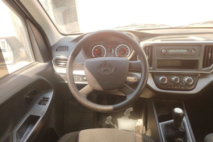 Used CHANGAN KAICHENG Ruixing M60 2023 1.5L GDI Comfort-Class Passenger Vehicle 6/7 Seats Steering Wheel