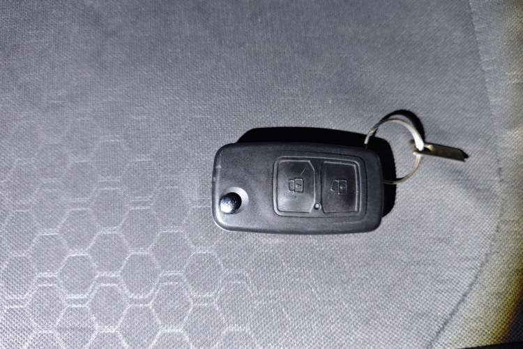 Used CHANGAN KAICHENG Ruixing M60 2023 1.5L GDI Comfort-Class Passenger Vehicle 6/7 Seats Vehicle Key