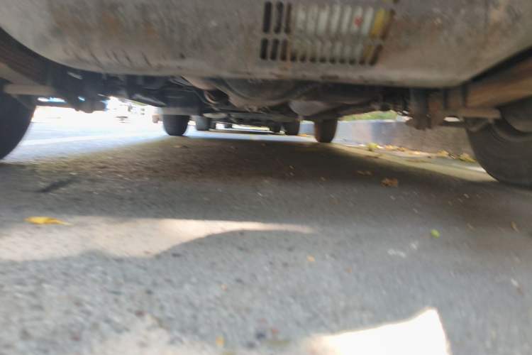 Used CHANGAN KAICHENG Ruixing M60 2023 1.6L CNG Comfort-Grade 6-Seater Passenger Vehicle Chassis Rear