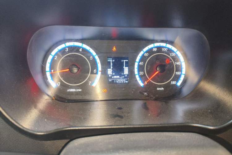 Used CHANGAN KAICHENG Ruixing M60 2023 1.6L CNG Comfort-Grade 6-Seater Passenger Vehicle Instrument Cluster