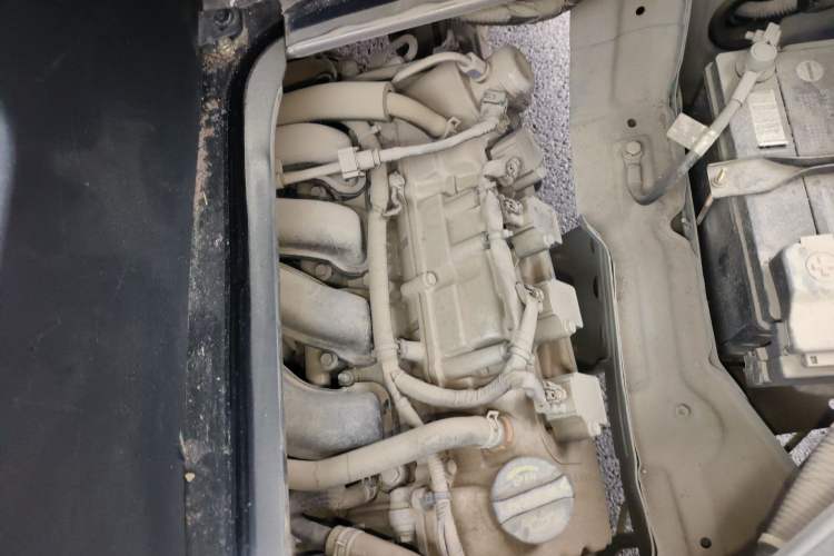 Used CHANGAN KAICHENG Ruixing M60 2023 1.5L GDI Comfort-Class Passenger Vehicle 6/7 Seats Engine Bay Right