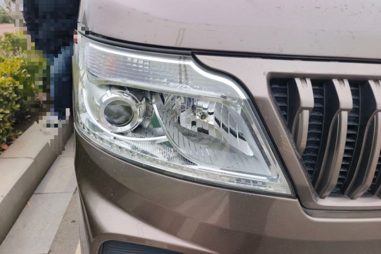 Used CHANGAN KAICHENG Ruixing M60 2023 1.5L GDI Comfort-Class Passenger Vehicle 6/7 Seats Right Front Headlight