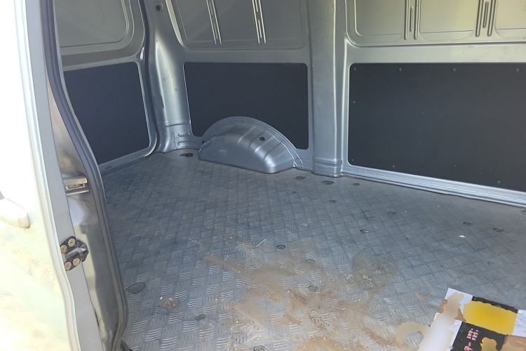 Used CHANGAN KAICHENG Ruixing M60 2023 1.5L GDI Base Model 2-Seat Van Left Rear Seat