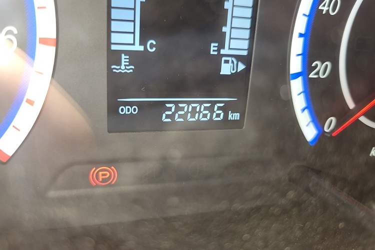 Used CHANGAN KAICHENG Ruixing M60 2023 1.5L GDI Base Model 2-Seat Van Odometer Close Up