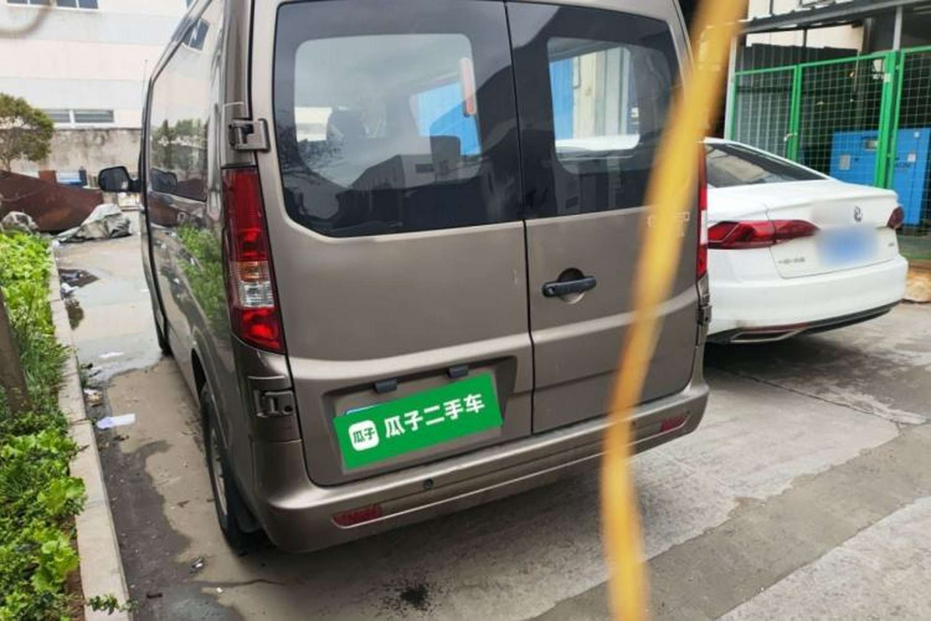 Used CHANGAN KAICHENG Ruixing M60 2023 1.5L GDI Comfort-Class Passenger Vehicle 6/7 Seats Exterior 2