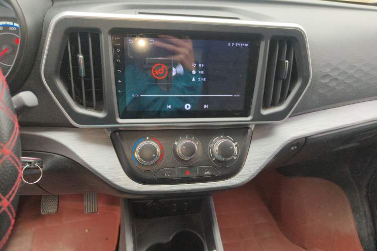 Used CHANGAN KAICHENG Ruixing M60 2023 1.5L GDI Comfort Van 2-Seater Audio And AC Panel