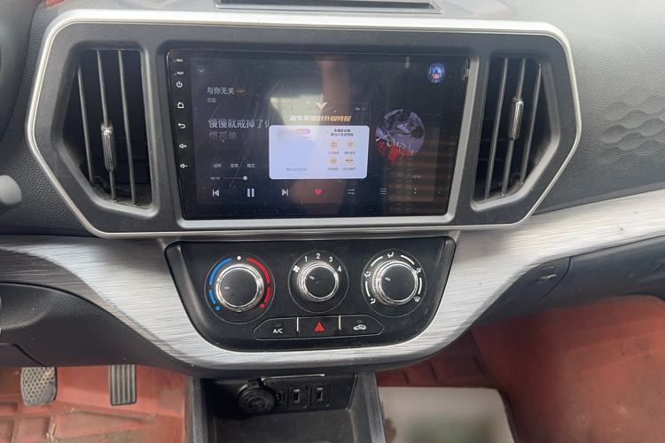 Used CHANGAN KAICHENG Ruixing M60 2023 1.5L GDI Comfort-Class Passenger Vehicle 6/7 Seats Audio And AC Panel