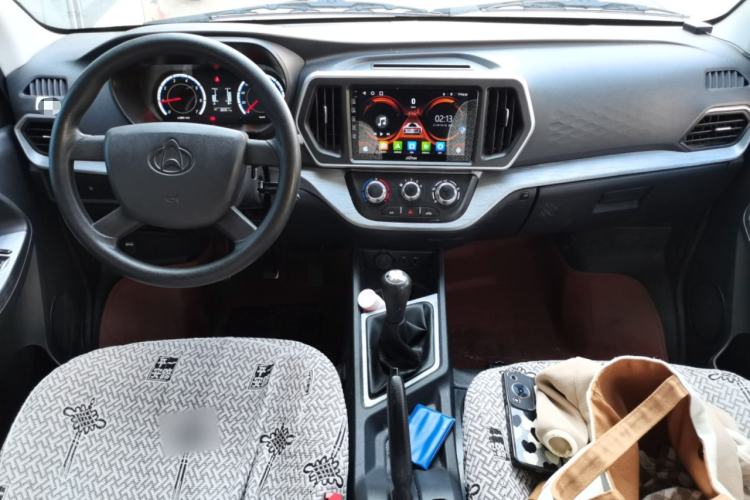 Used CHANGAN KAICHENG Ruixing M60 2023 1.5L GDI Basic Model Passenger Vehicle 6/7 Seats Center Console