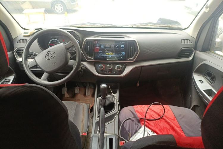 Used CHANGAN KAICHENG Ruixing M60 2023 1.5L GDI Basic Model Passenger Vehicle 6/7 Seats Center Console