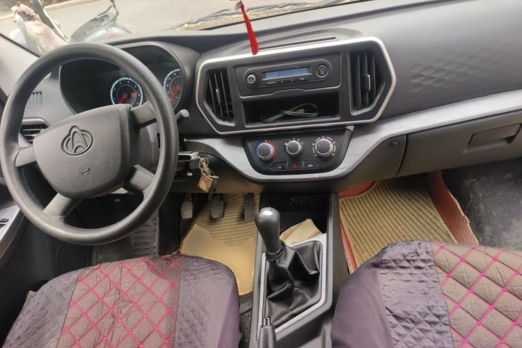 Used CHANGAN KAICHENG Ruixing M60 2023 1.5L GDI Comfort Van 2-Seater Center Console