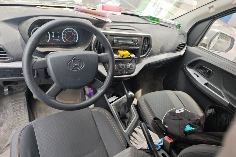 Used CHANGAN KAICHENG Ruixing M60 2023 1.5L GDI Comfort Van 2-Seater Center Console