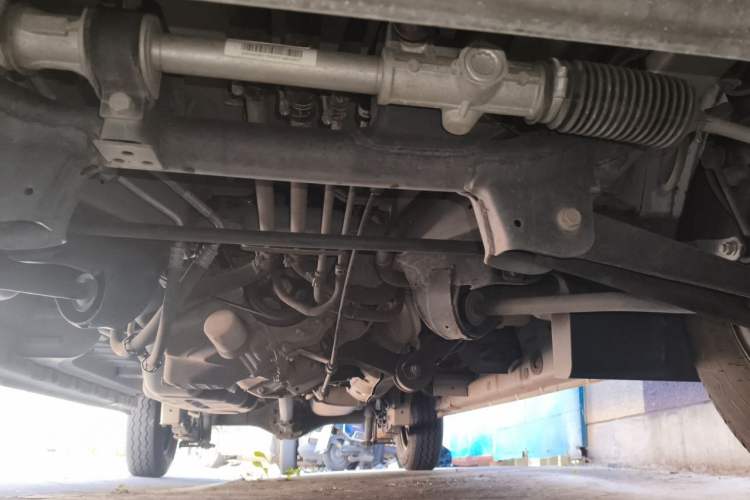 Used CHANGAN KAICHENG Ruixing M60 2023 1.5L GDI Comfort-Class Passenger Vehicle 6/7 Seats Chassis Front