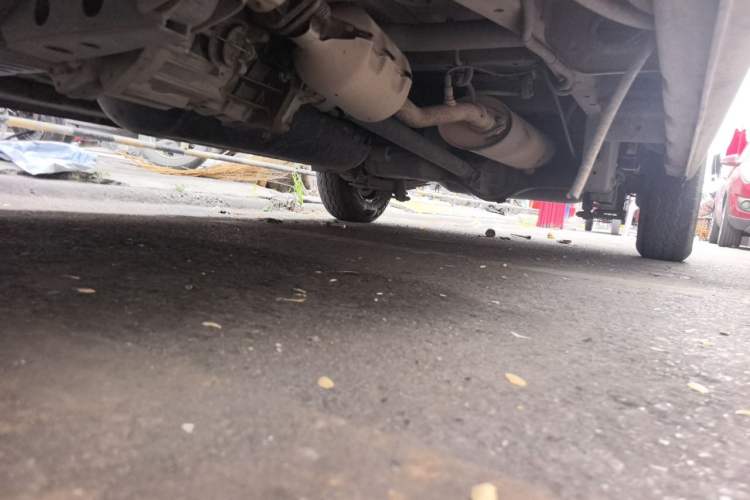 Used CHANGAN KAICHENG Ruixing M60 2023 1.6L CNG Comfort-Grade 6-Seater Passenger Vehicle Chassis Front Left