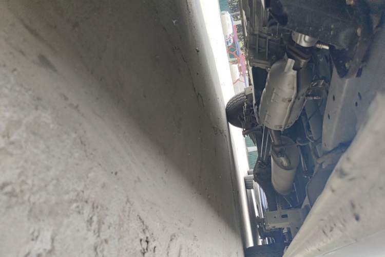 Used CHANGAN KAICHENG Ruixing M60 2023 1.6L CNG Comfort Van 2 Seats Chassis Front Right