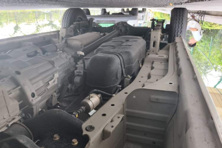 Used CHANGAN KAICHENG Ruixing M60 2023 1.5L GDI Comfort-Class Passenger Vehicle 6/7 Seats Chassis Front Right