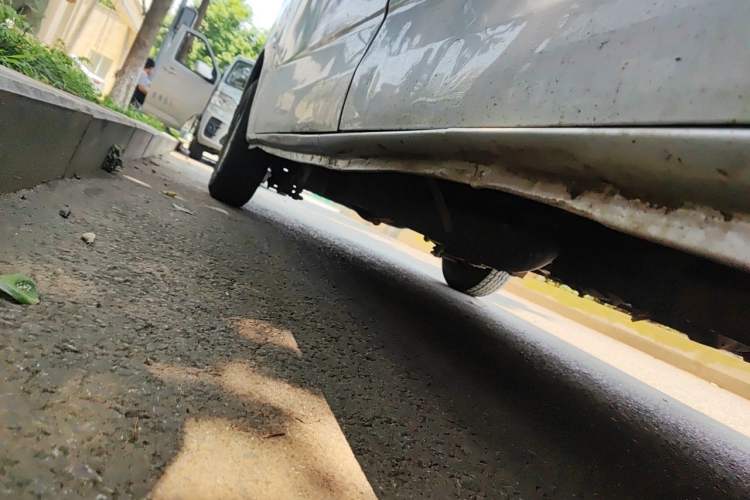 Used CHANGAN KAICHENG Ruixing M60 2023 1.6L CNG Comfort-Grade 6-Seater Passenger Vehicle Chassis Front Right