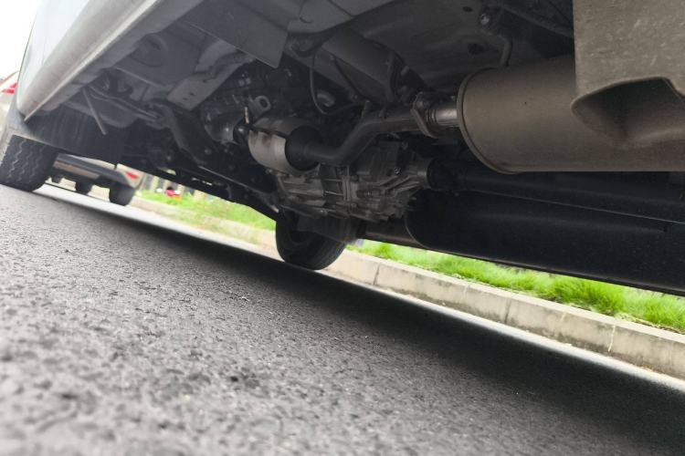 Used CHANGAN KAICHENG Ruixing M60 2023 1.6L CNG Comfort-Grade 6-Seater Passenger Vehicle Chassis Rear Left