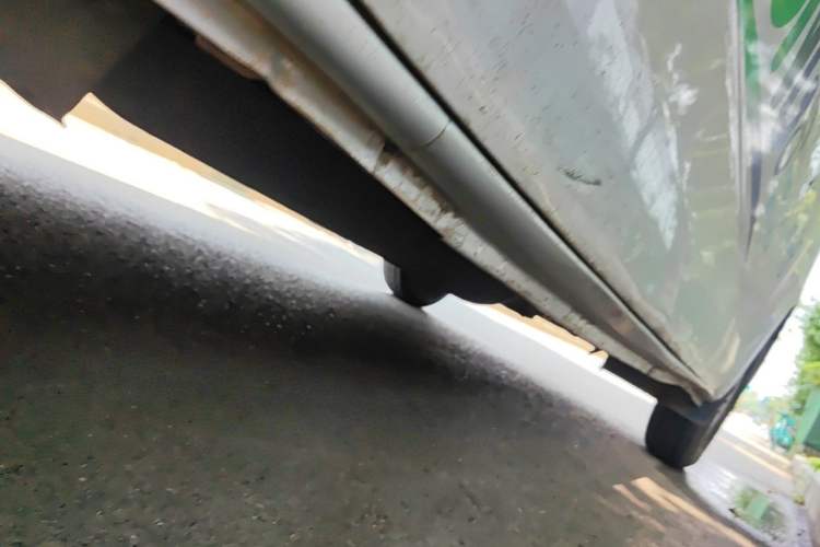 Used CHANGAN KAICHENG Ruixing M60 2023 1.6L CNG Comfort-Grade 6-Seater Passenger Vehicle Chassis Rear Right