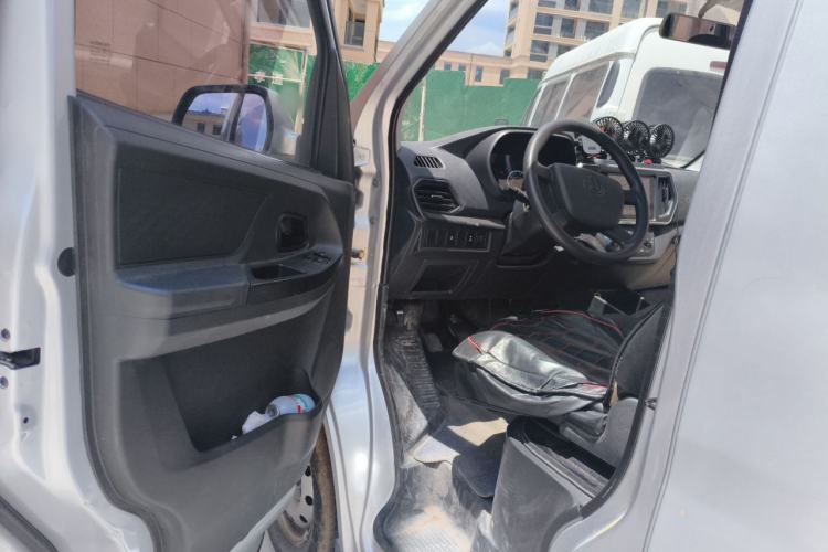 Used CHANGAN KAICHENG Ruixing M60 2023 1.5L GDI Elite-Class Passenger Vehicle 6/7 Seats Driver Seat