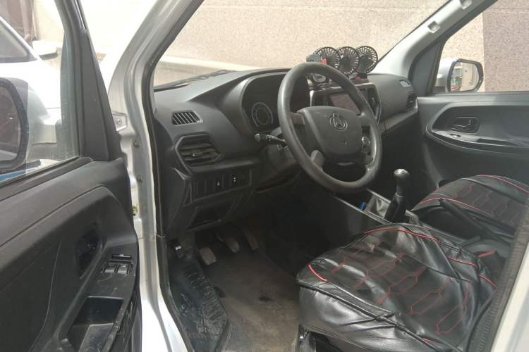 Used CHANGAN KAICHENG Ruixing M60 2023 1.5L GDI Elite-Class Passenger Vehicle 6/7 Seats Driver Seat
