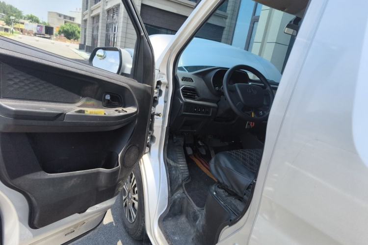 Used CHANGAN KAICHENG Ruixing M60 2023 1.5L GDI Comfort-Class Passenger Vehicle 6/7 Seats Driver Seat