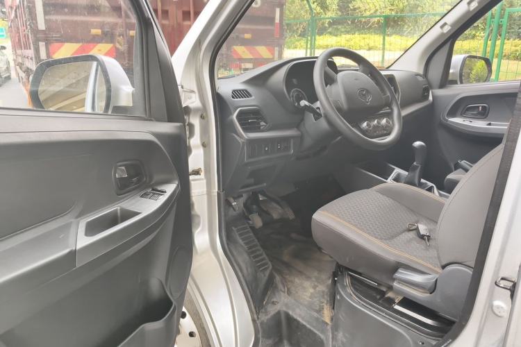 Used CHANGAN KAICHENG Ruixing M60 2023 1.5L GDI Comfort-Class Passenger Vehicle 6/7 Seats Driver Seat