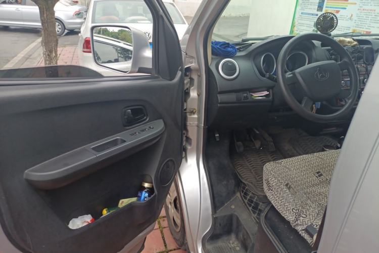 Used CHANGAN KAICHENG Ruixing M60 2023 1.6L CNG Comfort-Grade 6-Seater Passenger Vehicle Driver Seat