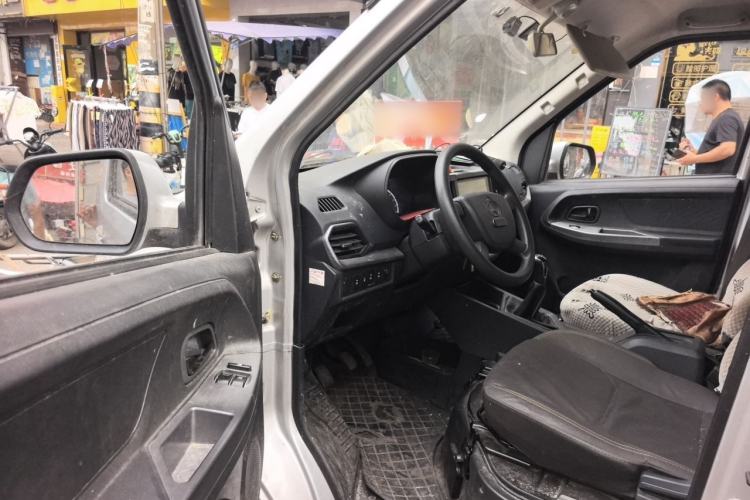 Used CHANGAN KAICHENG Ruixing M60 2023 1.6L CNG Comfort-Grade 6-Seater Passenger Vehicle Driver Seat