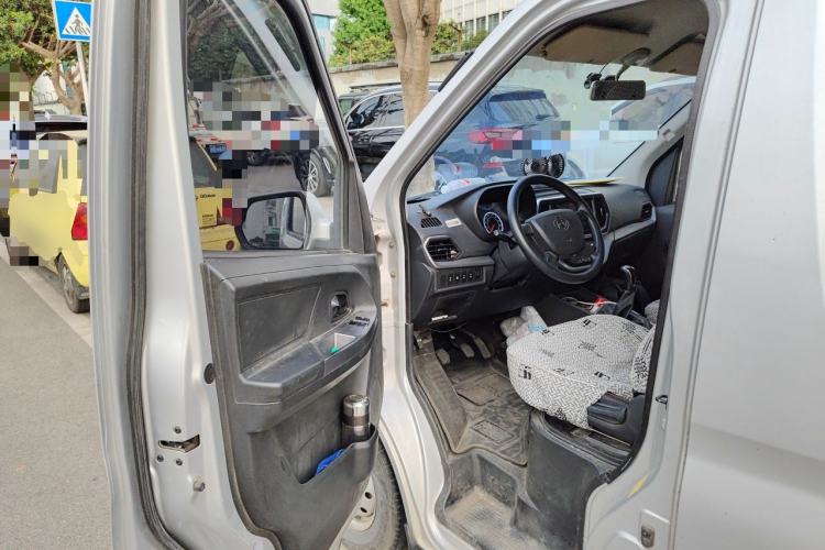 Used CHANGAN KAICHENG Ruixing M60 2023 1.6L CNG Comfort-Grade 6-Seater Passenger Vehicle Driver Seat
