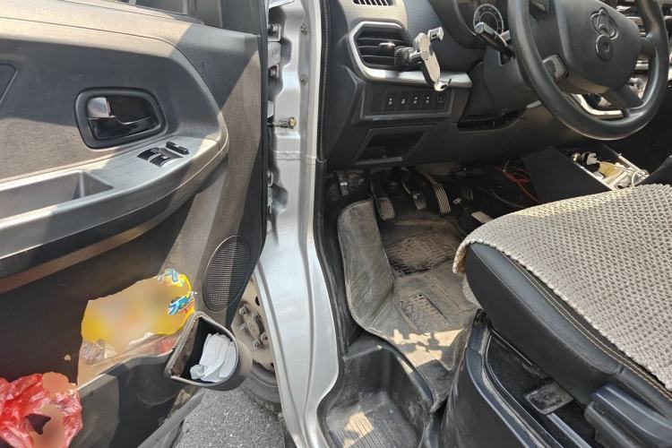 Used CHANGAN KAICHENG Ruixing M60 2023 1.6L CNG Comfort-Grade 6-Seater Passenger Vehicle Driver Seat