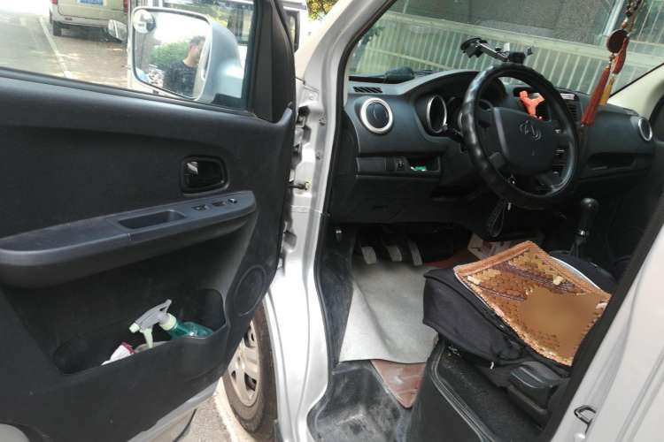 Used CHANGAN KAICHENG Ruixing M60 2023 1.6L CNG Comfort-Grade 6-Seater Passenger Vehicle Driver Seat