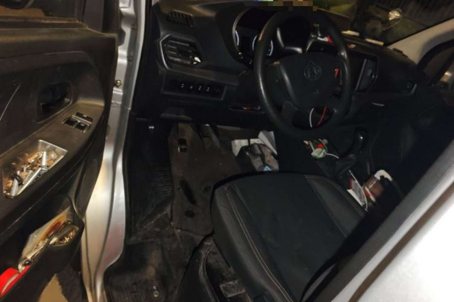 Used CHANGAN KAICHENG Ruixing M60 2023 1.6L CNG Comfort-Grade 6-Seater Passenger Vehicle Driver Seat