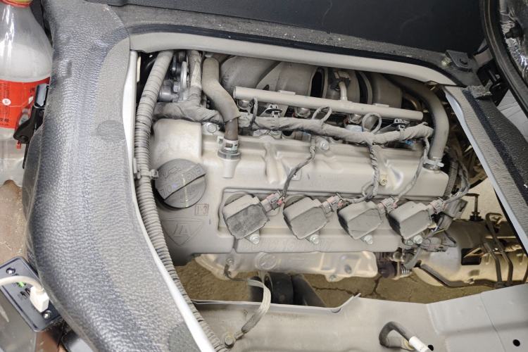 Used CHANGAN KAICHENG Ruixing M60 2023 1.6L CNG Comfort Van 2 Seats Engine Bay
