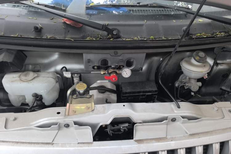 Used CHANGAN KAICHENG Ruixing M60 2023 1.5L GDI Comfort-Class Passenger Vehicle 6/7 Seats Engine Bay