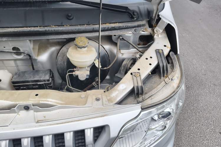 Used CHANGAN KAICHENG Ruixing M60 2023 1.5L GDI Comfort-Class Passenger Vehicle 6/7 Seats Engine Bay Left