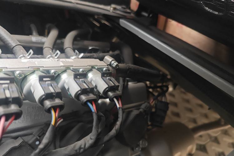 Used CHANGAN KAICHENG Ruixing M60 2023 1.6L CNG Comfort-Grade 6-Seater Passenger Vehicle Engine Bay Left